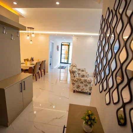 Aydin Apart شقة